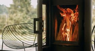 Poêle à bois et revente : un vrai bonus immobilier ?